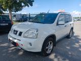 Nissan X-Trail 4x4 XE 2.0 dCi DPF - gebrauchte Nissan X-Trail aus dem Jahr 2010