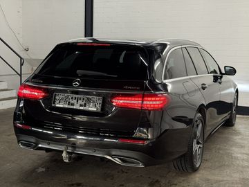 Mercedes E 300 - 5