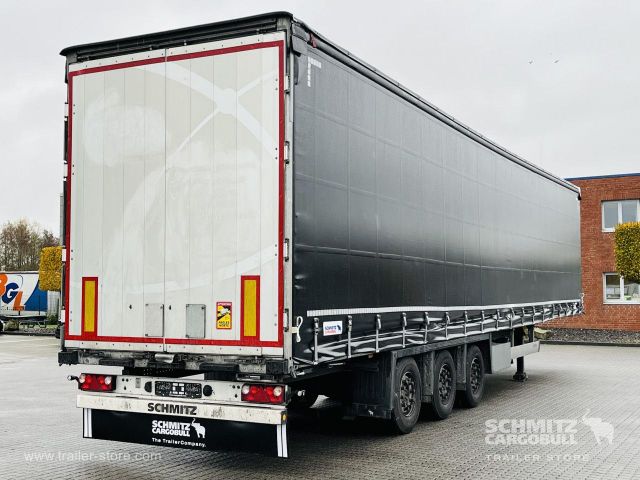 Schmitz Cargobull Curtainsider Mega