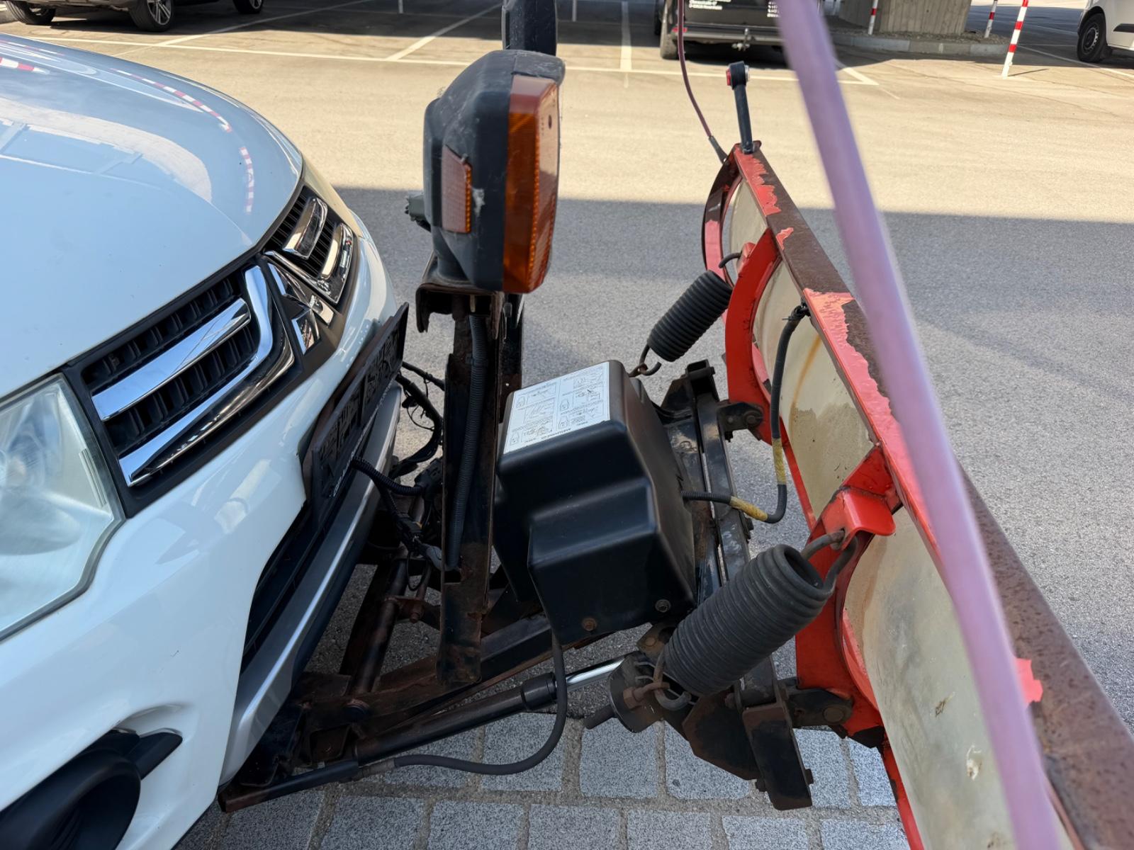 Mitsubishi L200 Klima Euro 5 4X4 Schneepflug Klima