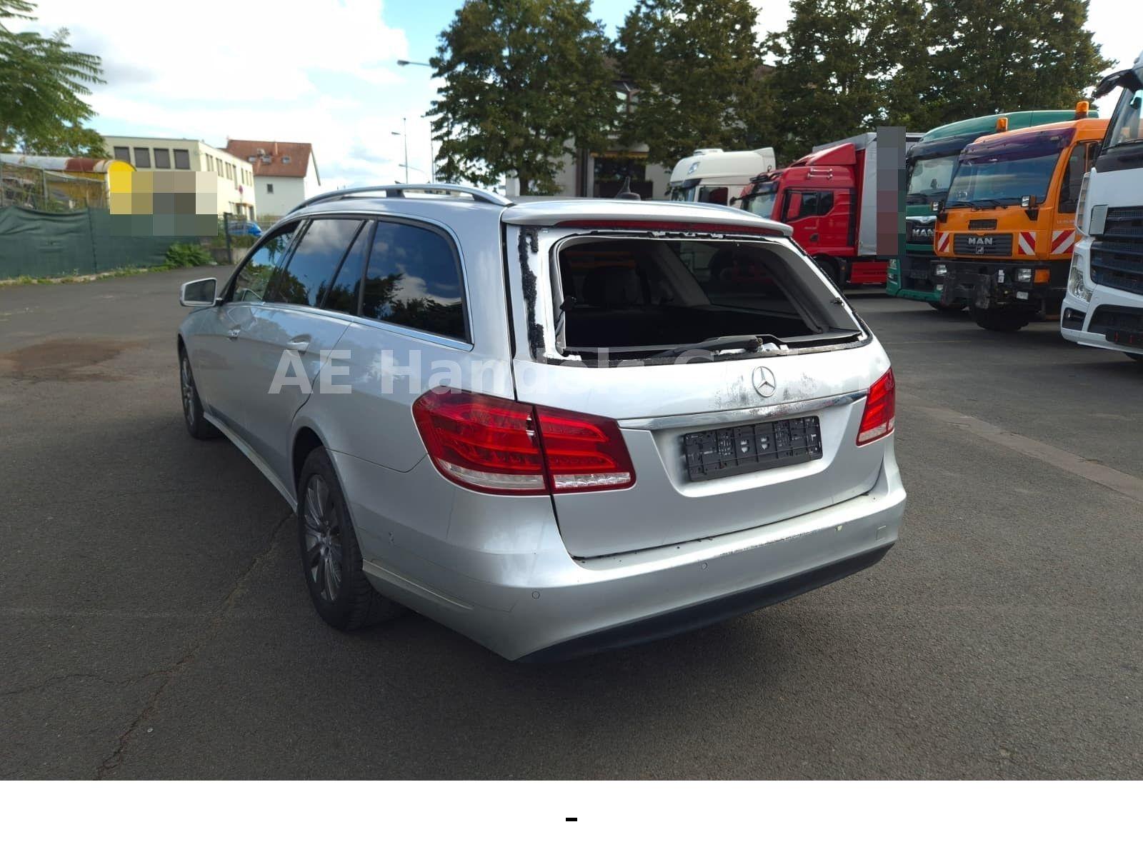 Mercedes-Benz E250 2013 — photo 9