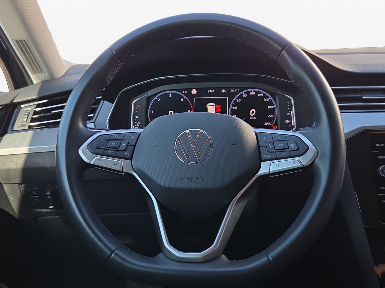 Volkswagen Passat Variant - Bild 10