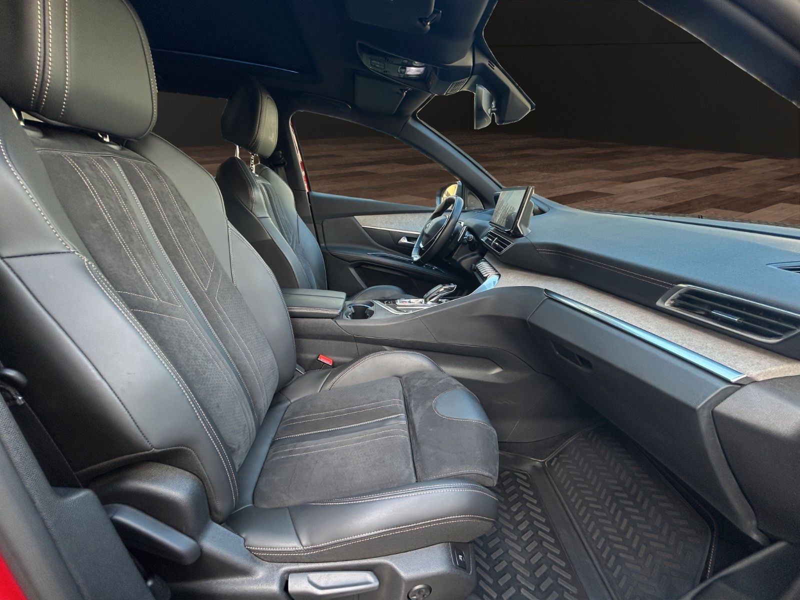 Fahrzeugabbildung Peugeot 3008 GT Automatik/Vollaustattung/8Fachbereift/