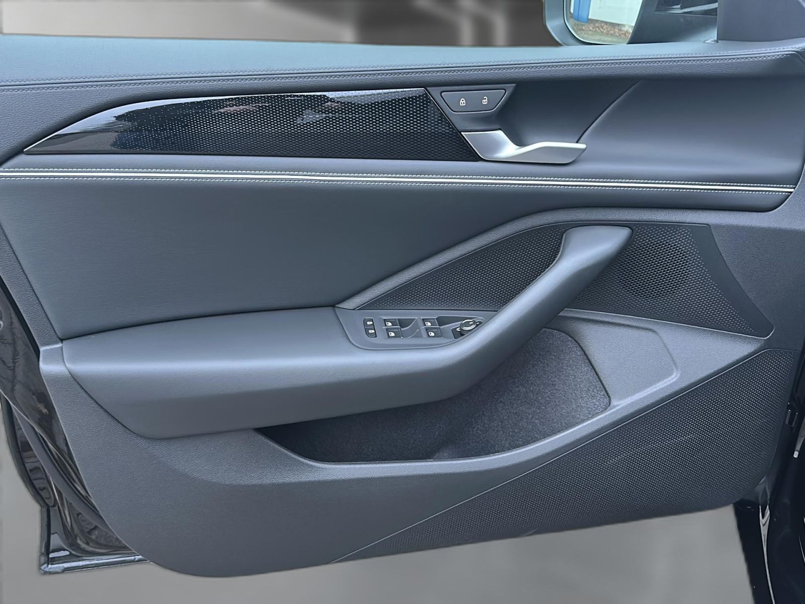 Volkswagen Passat Variant - Bild 8