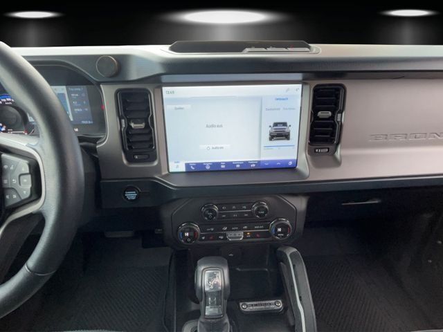 Fahrzeugabbildung Ford Bronco Outer Banks 4x4 LED Navi Kamera KeyFree