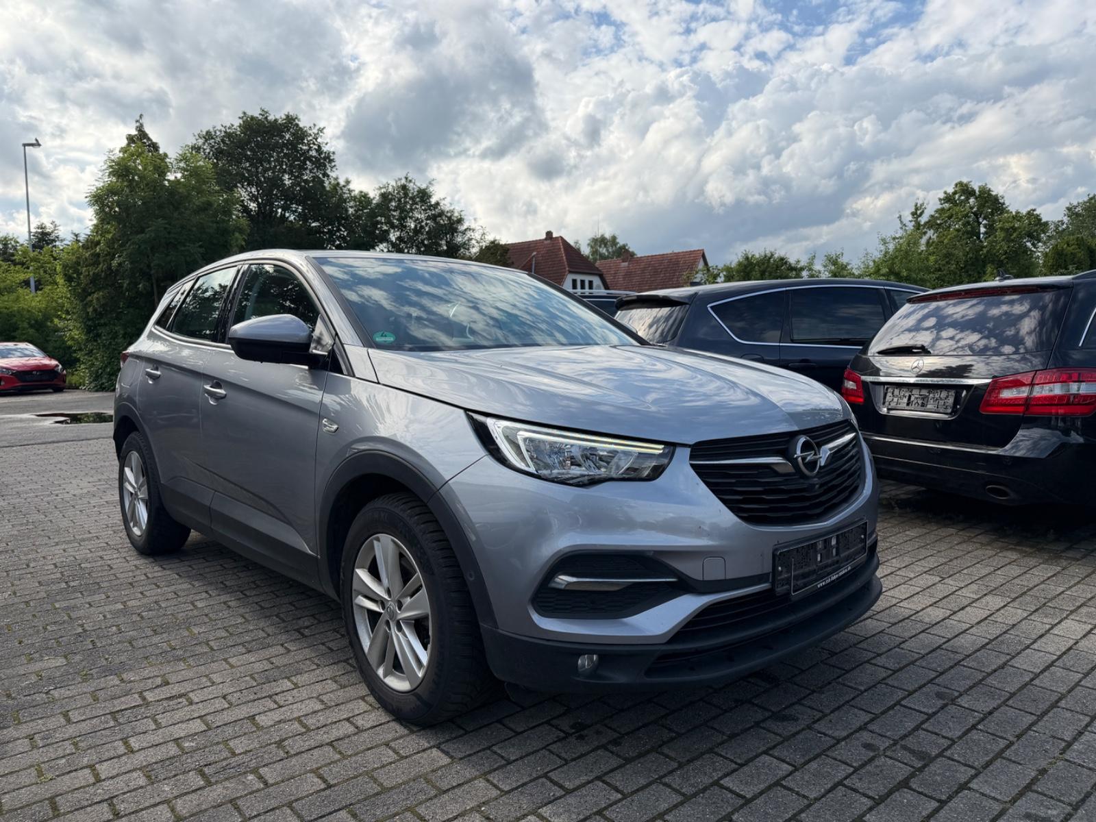 Opel Grandland (X) 1,5 96 kW CDTI Kamera H+V  TÜV neu