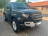 Land Rover Defender 90 D250 MHEV *Pano*AHK*Pakete*wenigKM - Land Rover Defender in Oberhausen