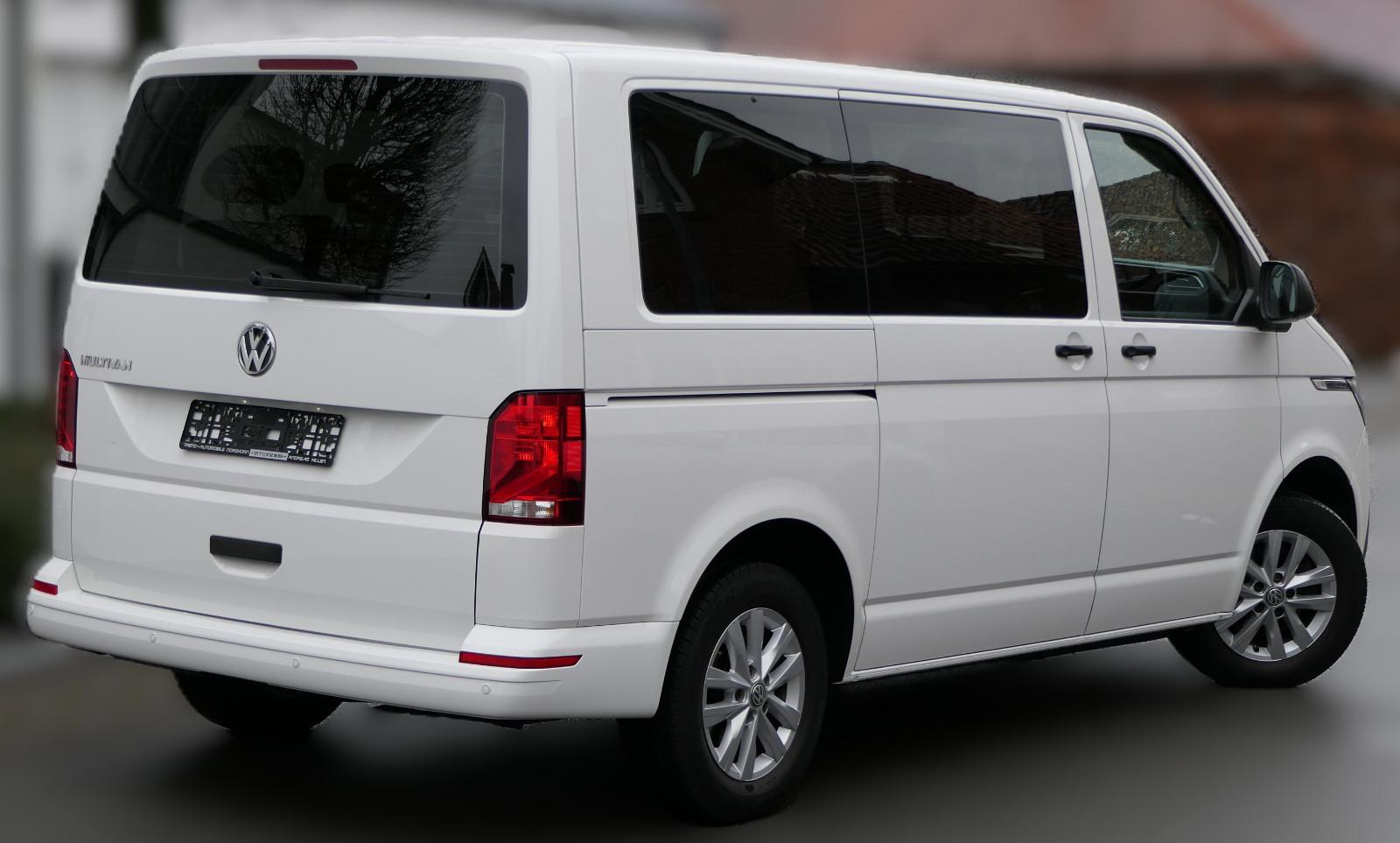 Volkswagen T6.1+7-SITZE+MULTIVAN+GRA+NAVI+APP+AHK+SHZG+PDC+