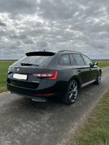 Skoda Superb Sportline Kombi 2.0 TDI mit AHK - Skoda: Allradantrieb, mit