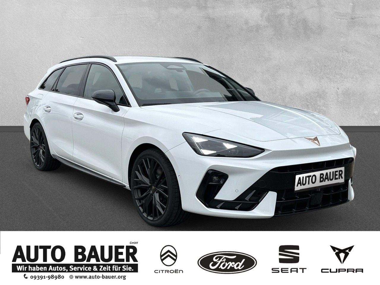 Fahrzeugabbildung CUPRA Leon ST VZ Black Edition 1.5 e-HYBRID 272 PS DSG - mit KI generiert/bearbeitet