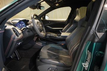 صورة 5 لـ 2022 Aston Martin DBX