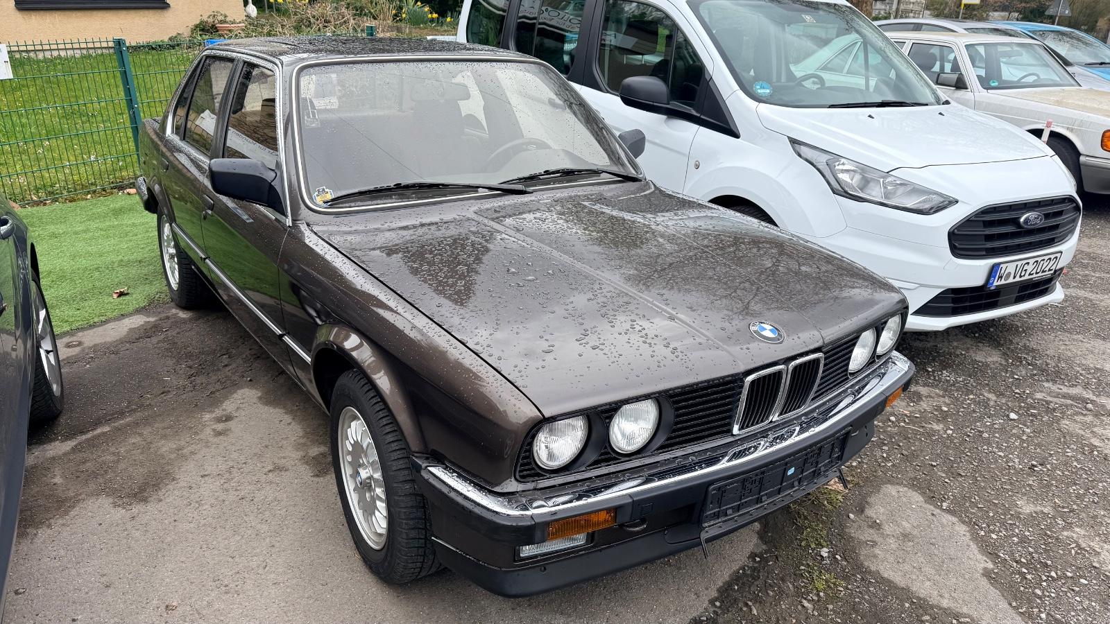 BMW 320i