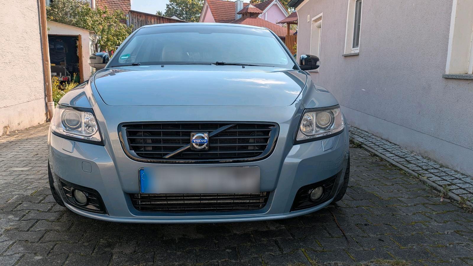 Volvo V50 2008 — rear view