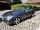 Mercedes-Benz SLK 200 BlueEFFICIENCY - - graue Mercedes-Benz SLK-Klasse