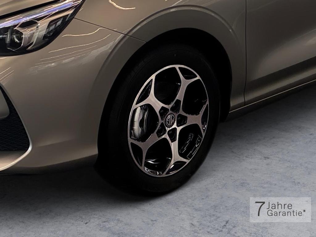 MG 3 1,5 Hybrid Luxury 360+Cam+LED+Keyl+Navi+PTS