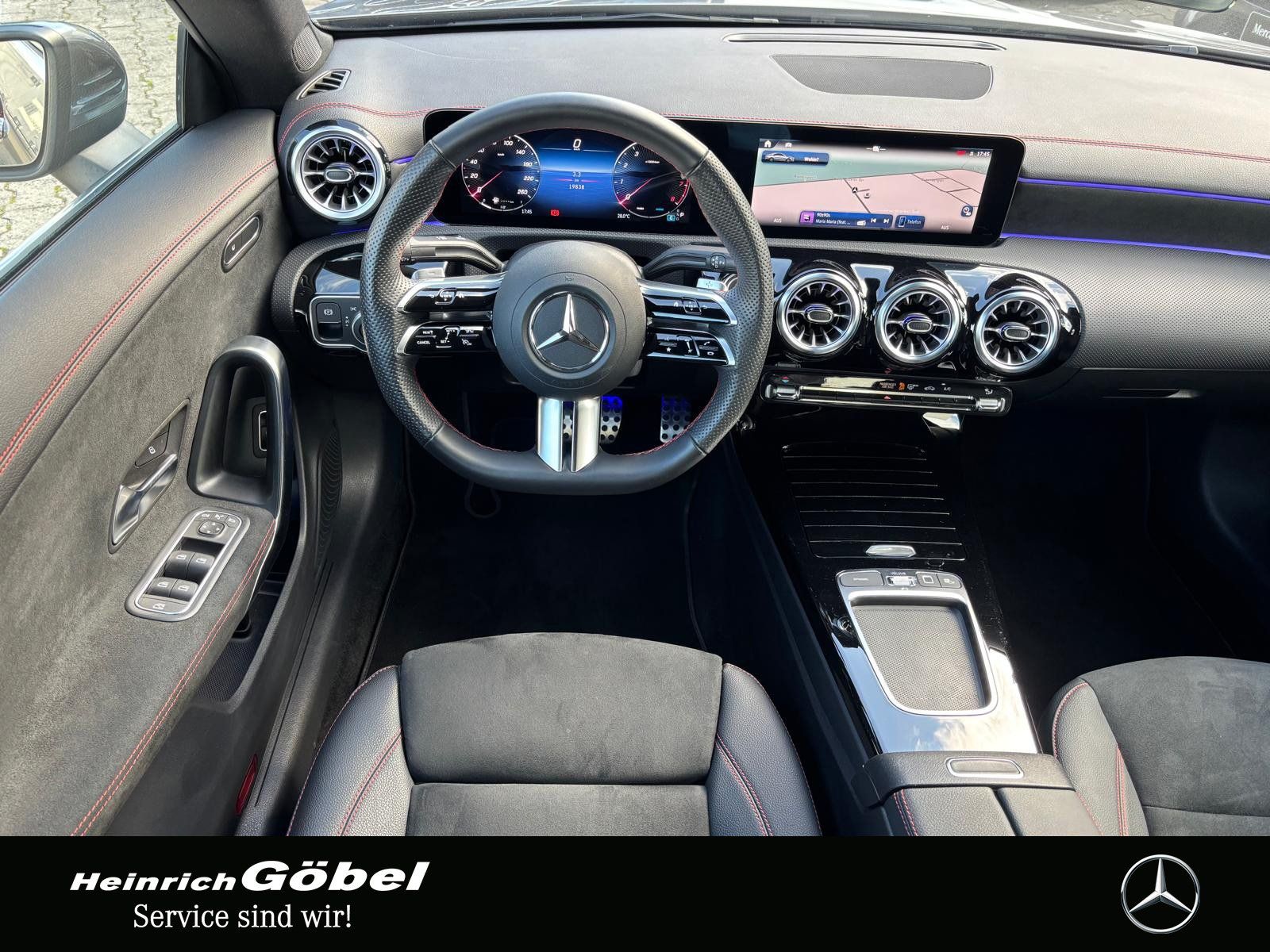 Fahrzeugabbildung Mercedes-Benz CLA 180 AMG*KEYLESS*KAMERA*AMBIENTEBELEUCHTUNG*