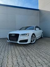 Audi S8+ 4.0 TFSI quattro plus - Audi S8 mit Benzin-Antrieb: Standheizung