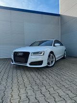 Audi S8+ 4.0 TFSI quattro plus - Audi S8: Plus