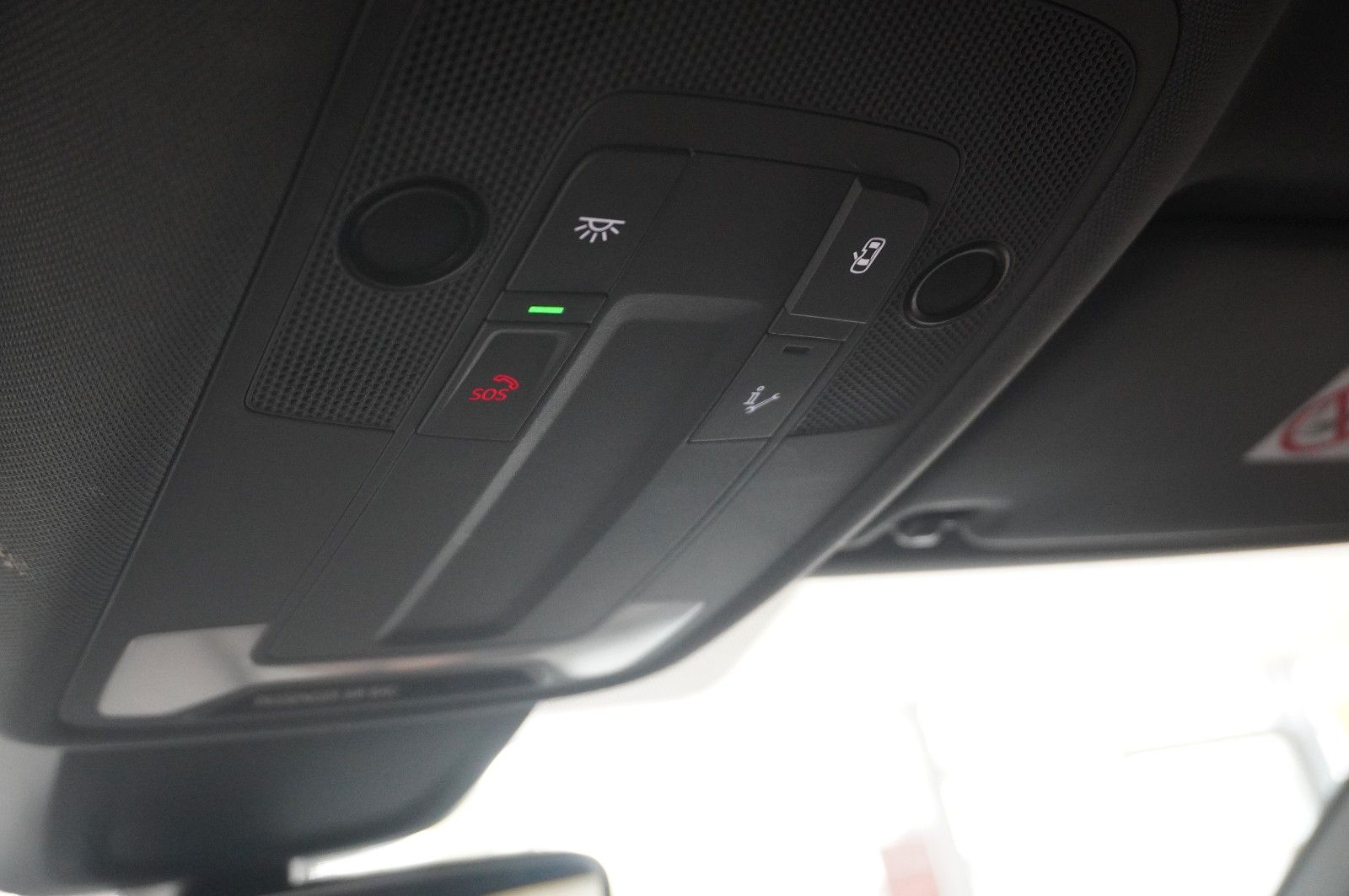 Fahrzeugabbildung Audi A3 Sportback 35 TFSI NAVI/LED/SPORT/SHZ/VIRT/DAB