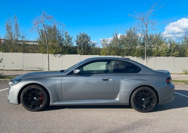BMW M2-Handschalter, Carbondach, Alcantara-Lenkrad