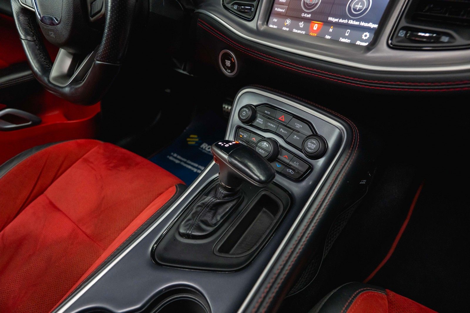 Fahrzeugabbildung Dodge Challenger 6.4 V8 SRT 392 R/T SCAT PACK WIDEBODY