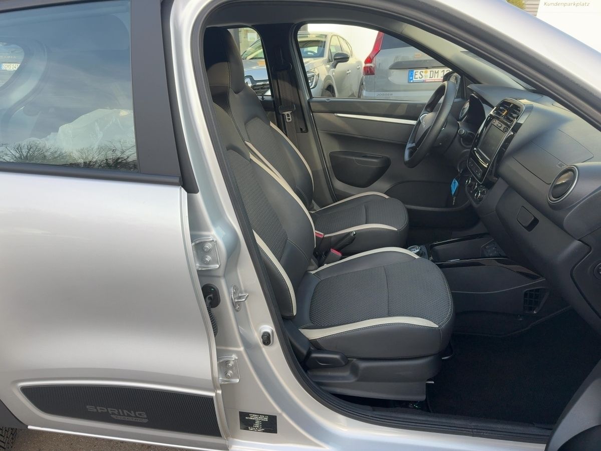 Fahrzeugabbildung Dacia Spring Essential 45CCS Kamera Allwetter