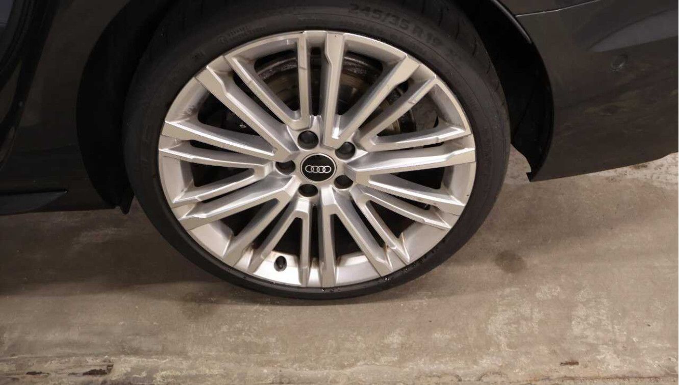 Fahrzeugabbildung Audi A4 40d Quatt AT7 S Line LED/NAVI/SHZ/B&O/19"LM