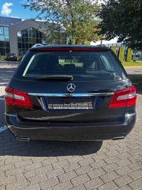 Mercedes E 250 - 3