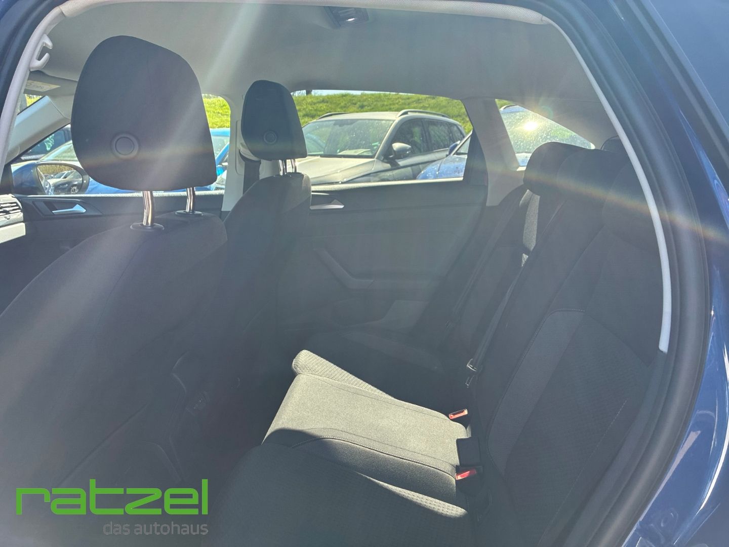 Fahrzeugabbildung Volkswagen Taigo Life 1.0 TSI Navi LED ACC Apple CarPlay An