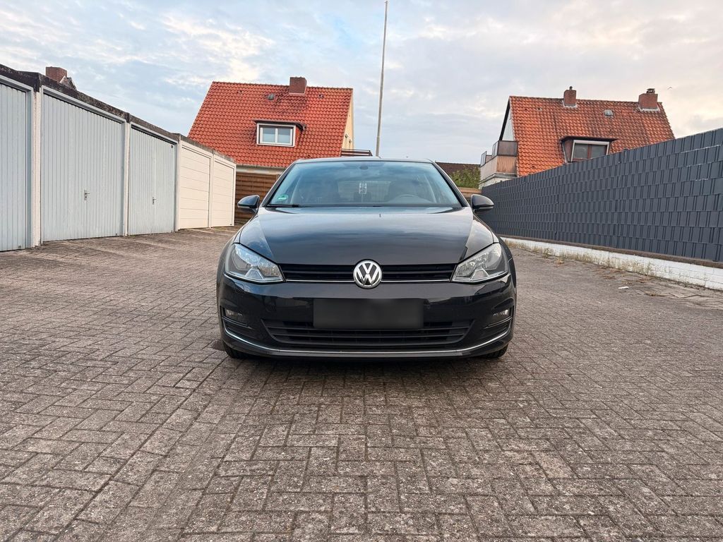 Image of Volkswagen Golf
