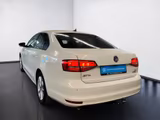 Volkswagen Jetta TSI BMT+ALU 16+NAVI+EINPARKHILFE+KOMFORTSI - Volkswagen Jetta Gebrauchtwagen