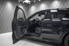 Cayenne Turbo GT BLACK/BLACK CERAMIC CARBON