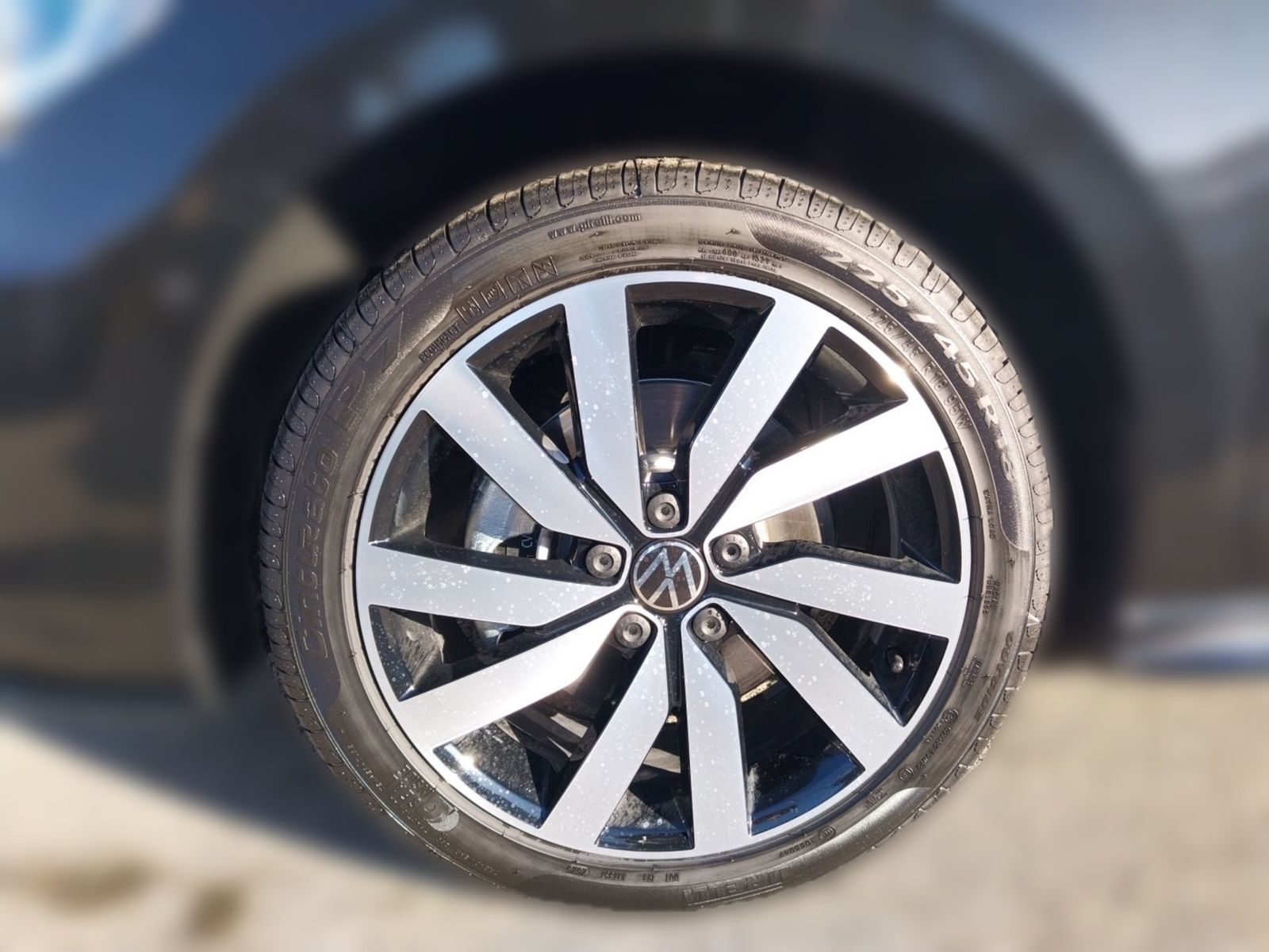 Volkswagen Touran 2.0 l TDI DSG Highline Panodach AHK LM foto 5