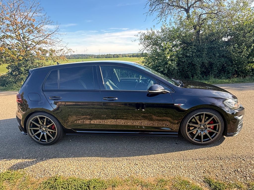 Image of Volkswagen Golf