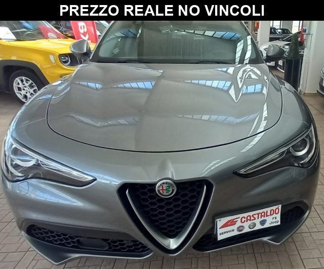 Alfa-Romeo Stelvio - 1