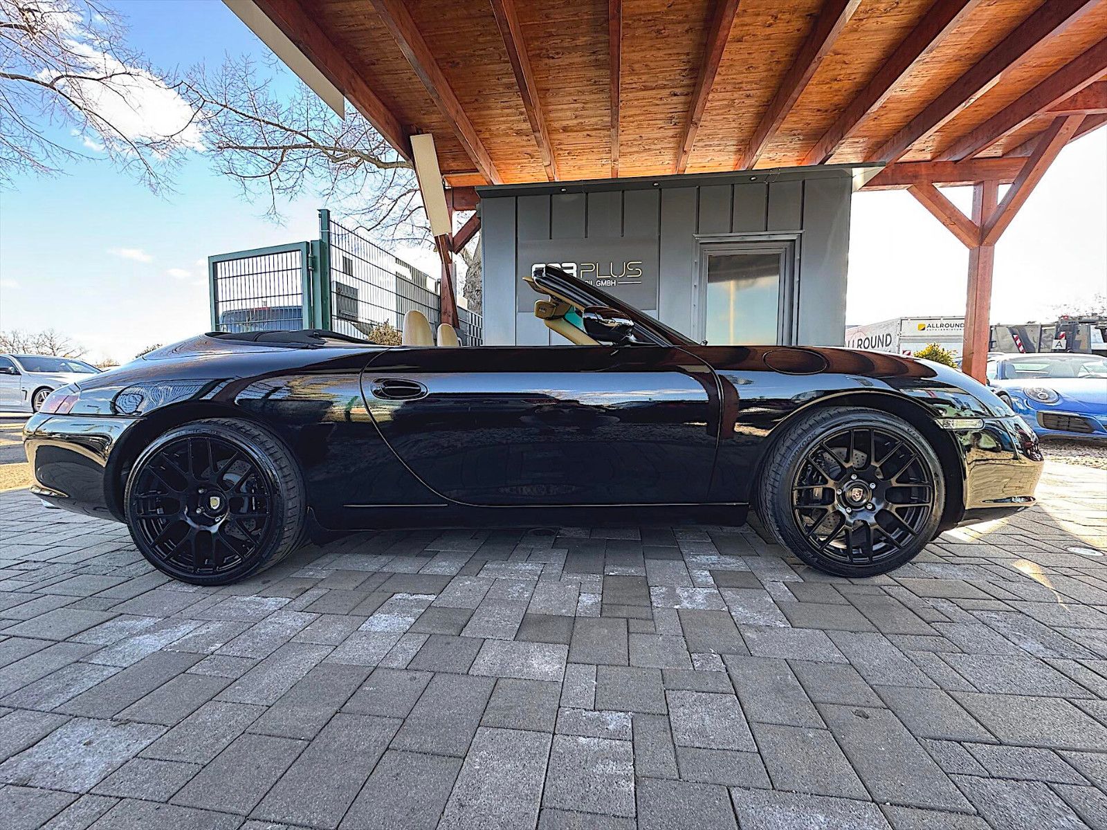 Fahrzeugabbildung Porsche 996 911 Carrera Cabriolet Black Design *TÜV Neu*