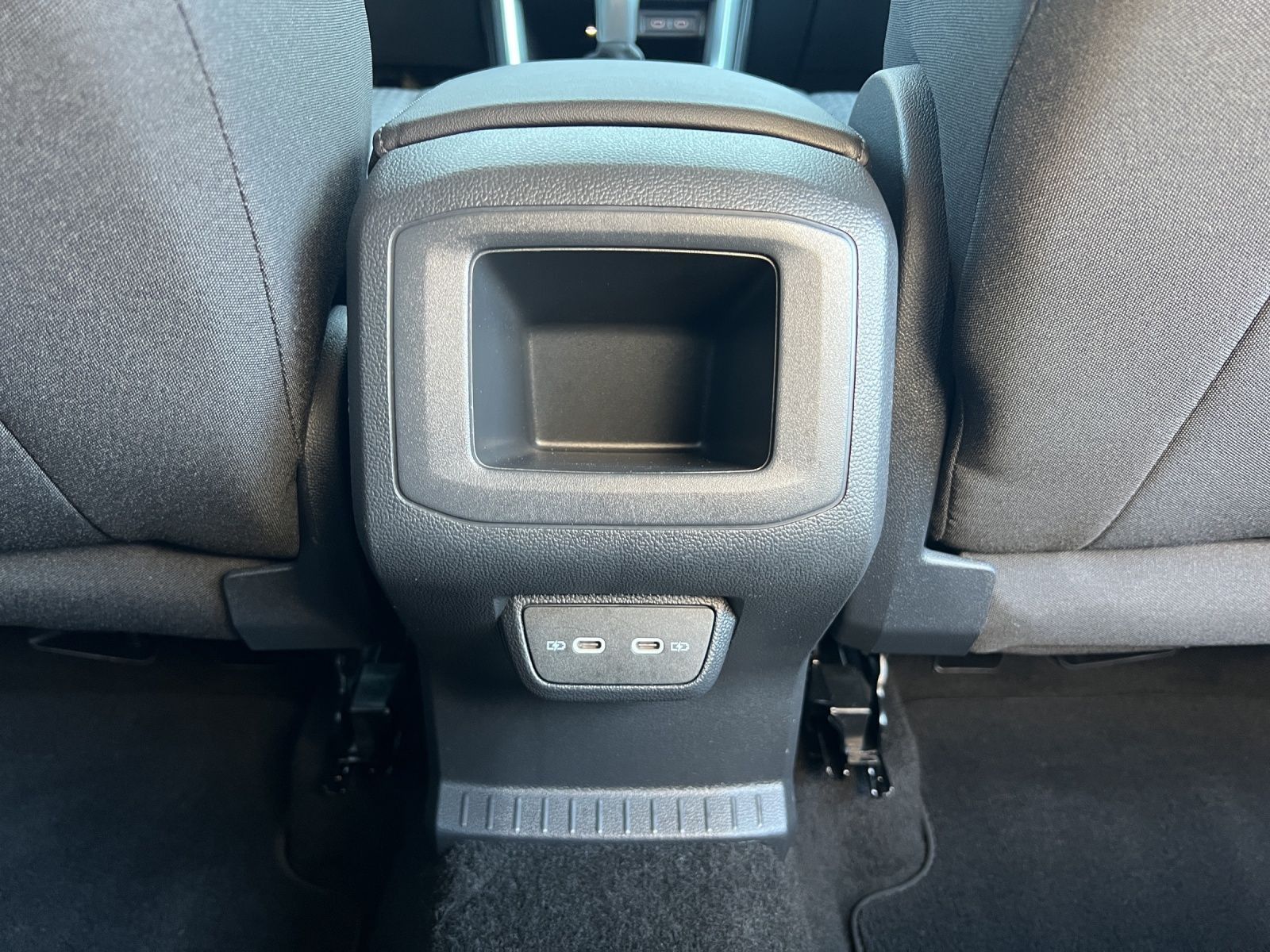 T-Cross Active 1.0 TSI DSG AHK*Navi*Sound system