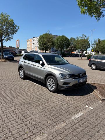 VW Tiguan 2.0 TSI DSG 4MOTION Comfortline Comfo...