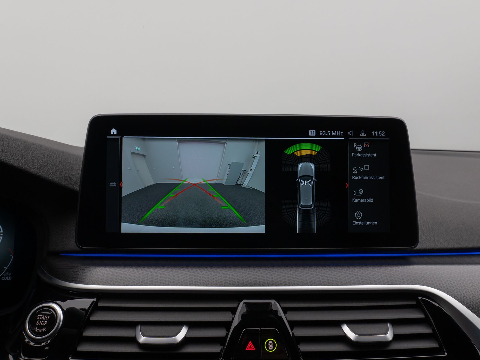 Fahrzeugabbildung BMW 540d xD M Sport Kamera DAB H/K AHK Alarm 20Zoll