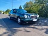 Mercedes-Benz E 200 AVANTGARDE Avantgarde Tüv 02/2026  - Mercedes-Benz E 200 aus 1998