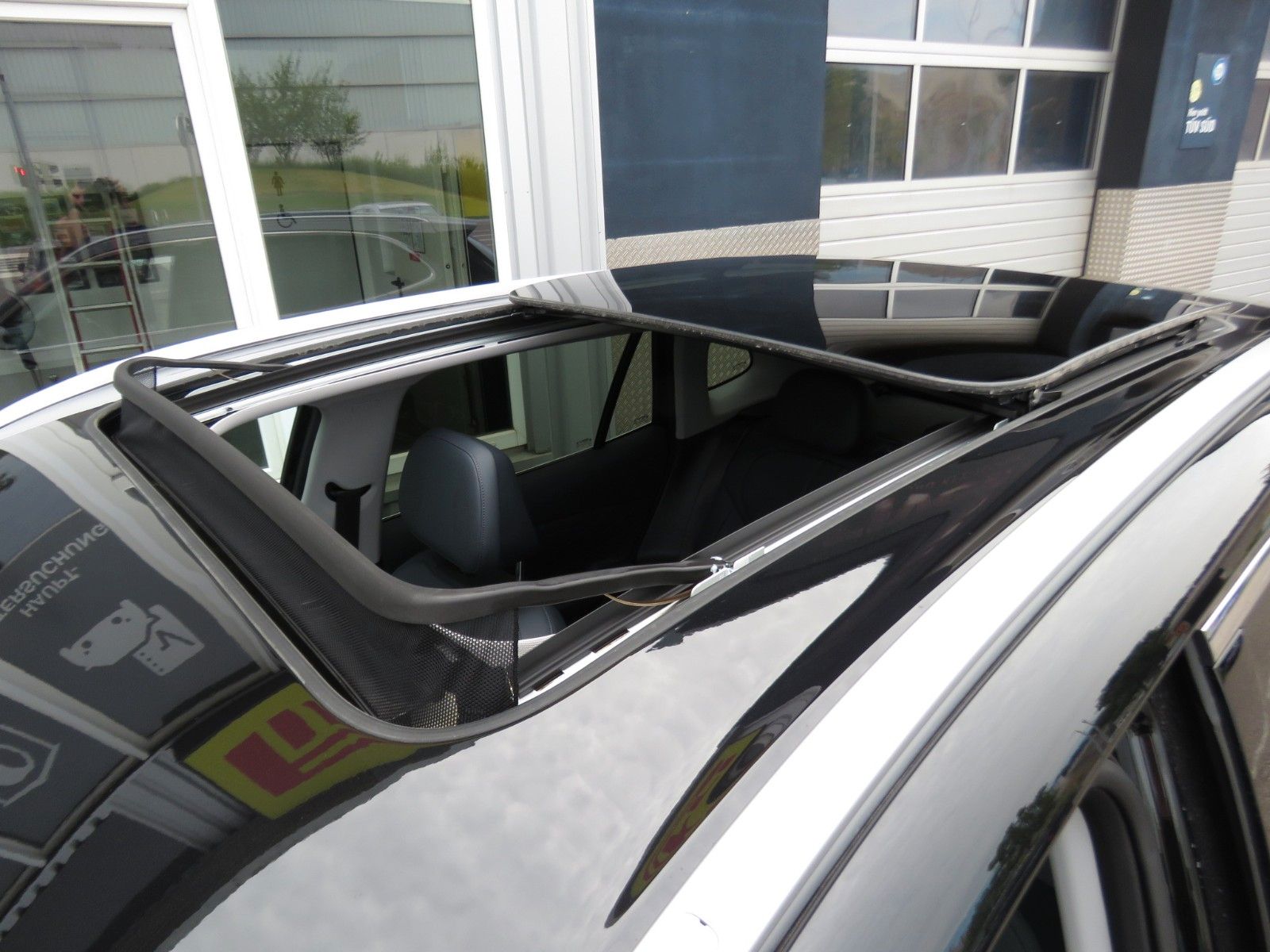 Geely Starray EM-i 1.5 PHEV Launch Ed. HUD LEDER PANO imagem 3