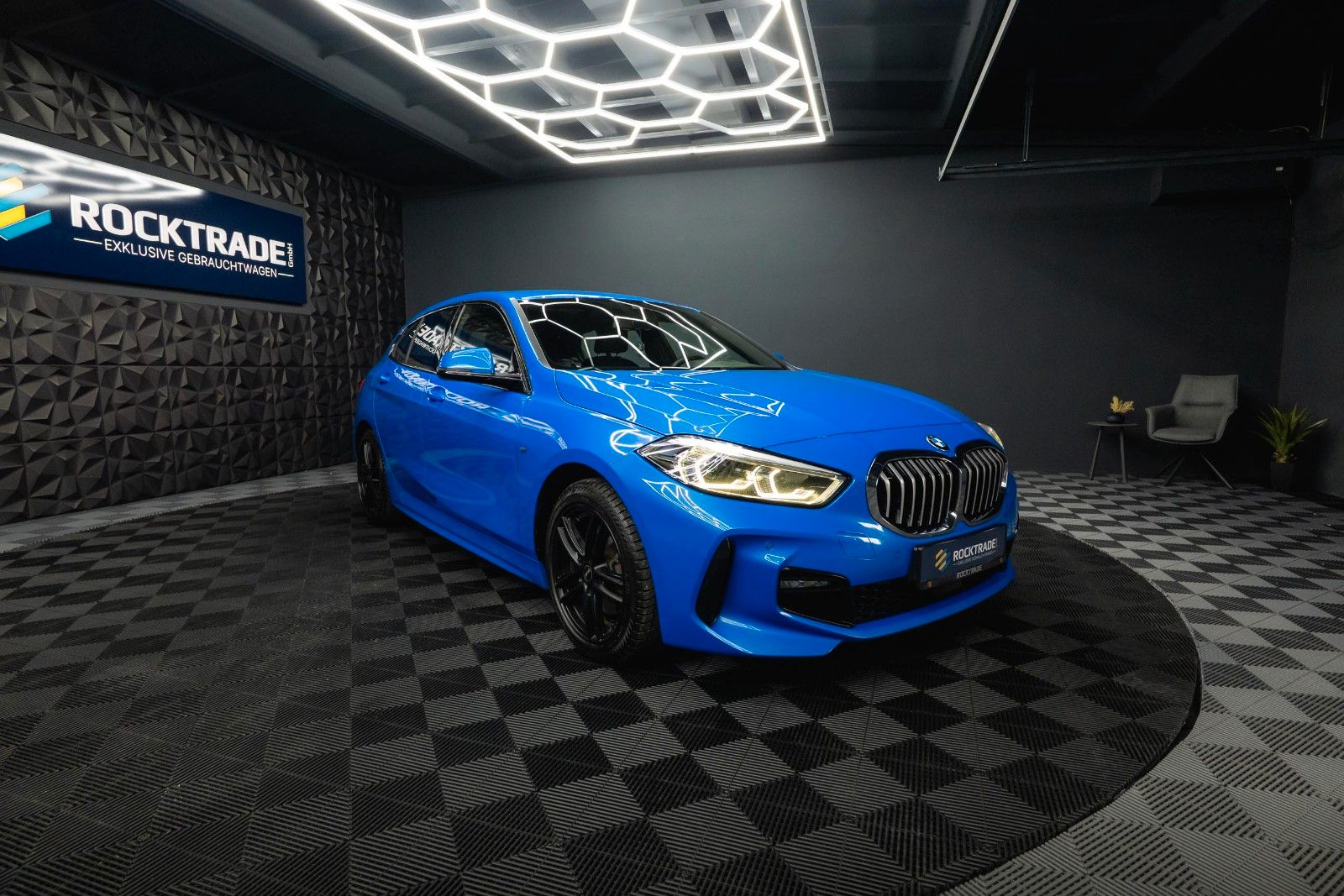 Fahrzeugabbildung BMW 118i M Sport Twin-Turbo Shadow Line *LED*DAB*