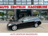 Mercedes-Benz E 220 CDI Kombi AMG*AVANTGARDE*NAV*AUTOM*ALU*AHK - Mercedes-Benz E 220: Cdi Avantgarde