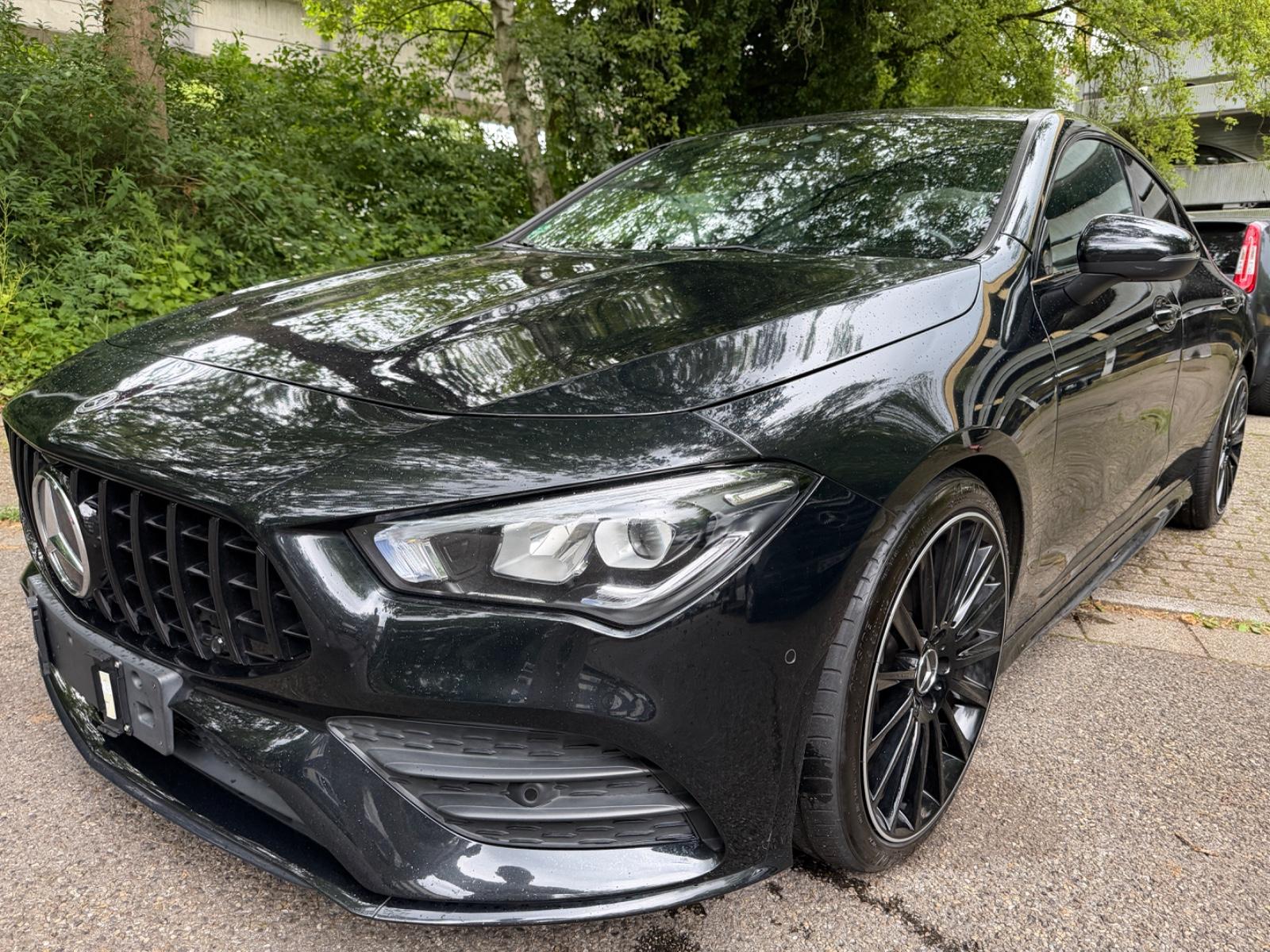 Mercedes-Benz CLA 180*AMG-Line*Automatik*LED High Performance