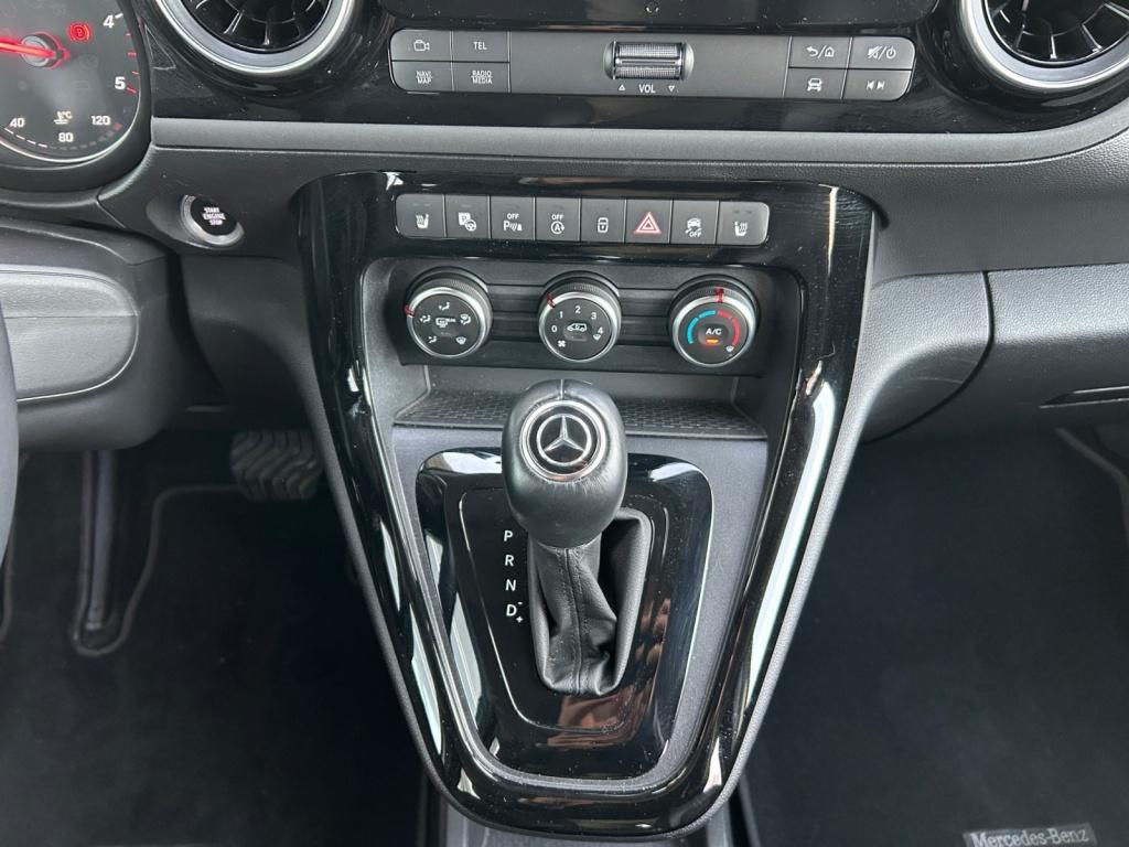 Mercedes-Benz T 180 d PROGRESSIVE EDITION 7GT*LED*AHK*KAM*MBUX