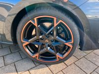CUPRA Leon ST VZ 2.0 TSI DSG 4Drive PANO AHK 5J GAR bei Autohaus Landmann & Maier OHG