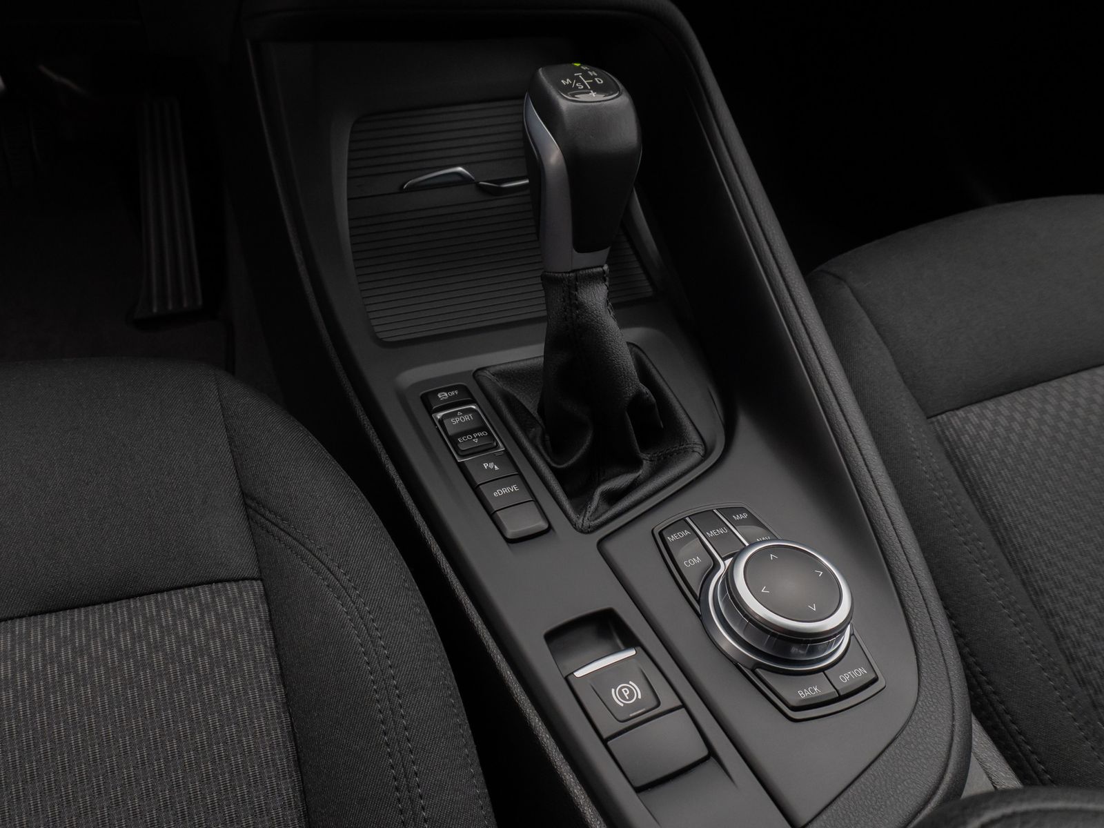 Fahrzeugabbildung BMW X1 xD25e Parkassist DAB Lordos Geschwindigkeitsr