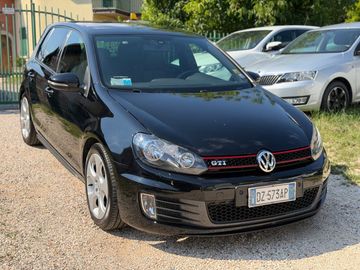 Volkswagen Golf - 3