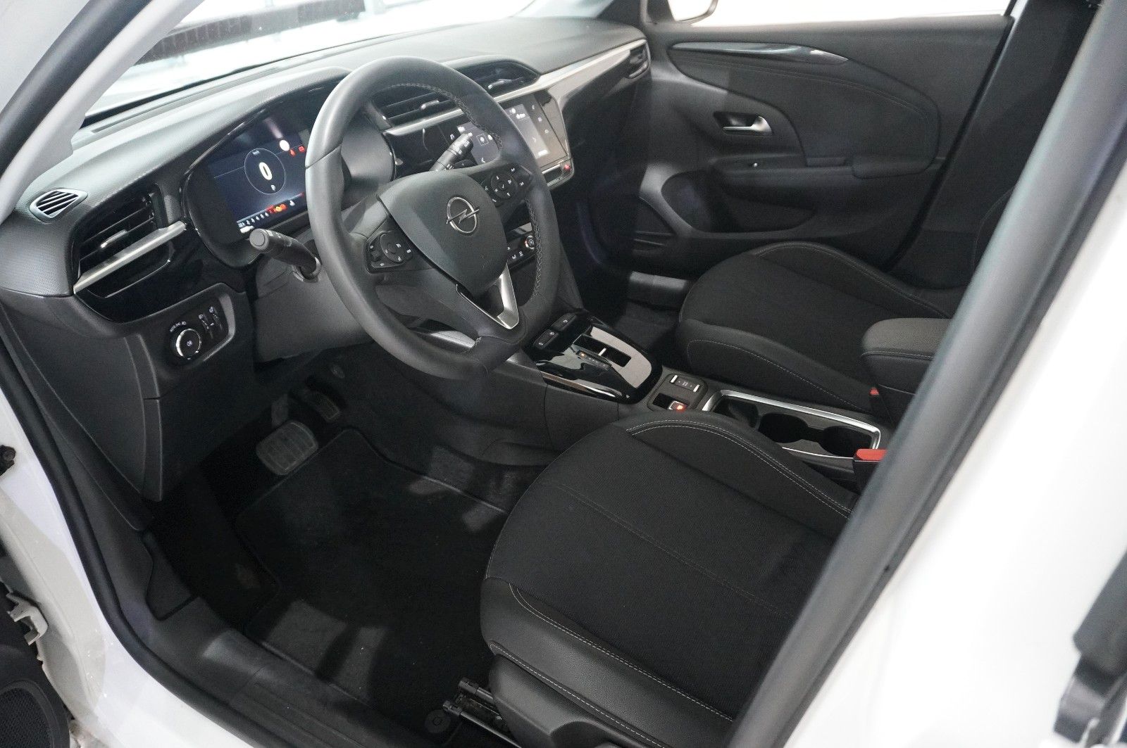 Fahrzeugabbildung Opel Corsa F 1.2T ELEGANCE NAVI/LED/KAMERA/SPORT/VIRT