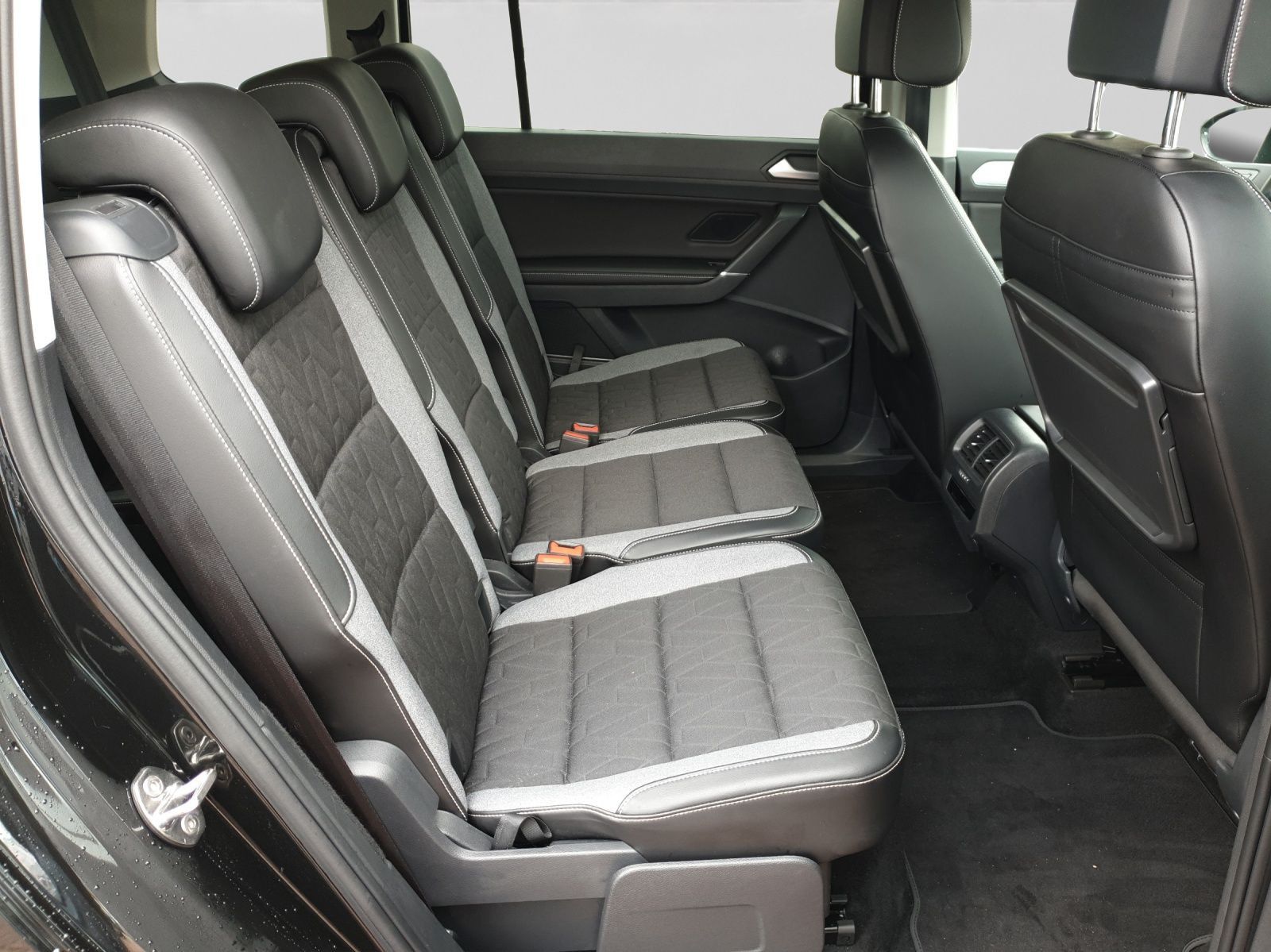 Volkswagen Touran - Bild 7